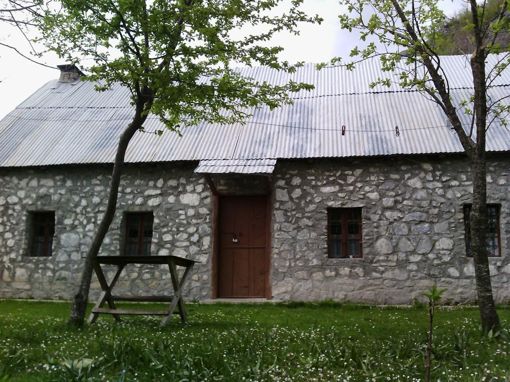 Hotel Syri I Kalter Kaprre Theth Exterior foto